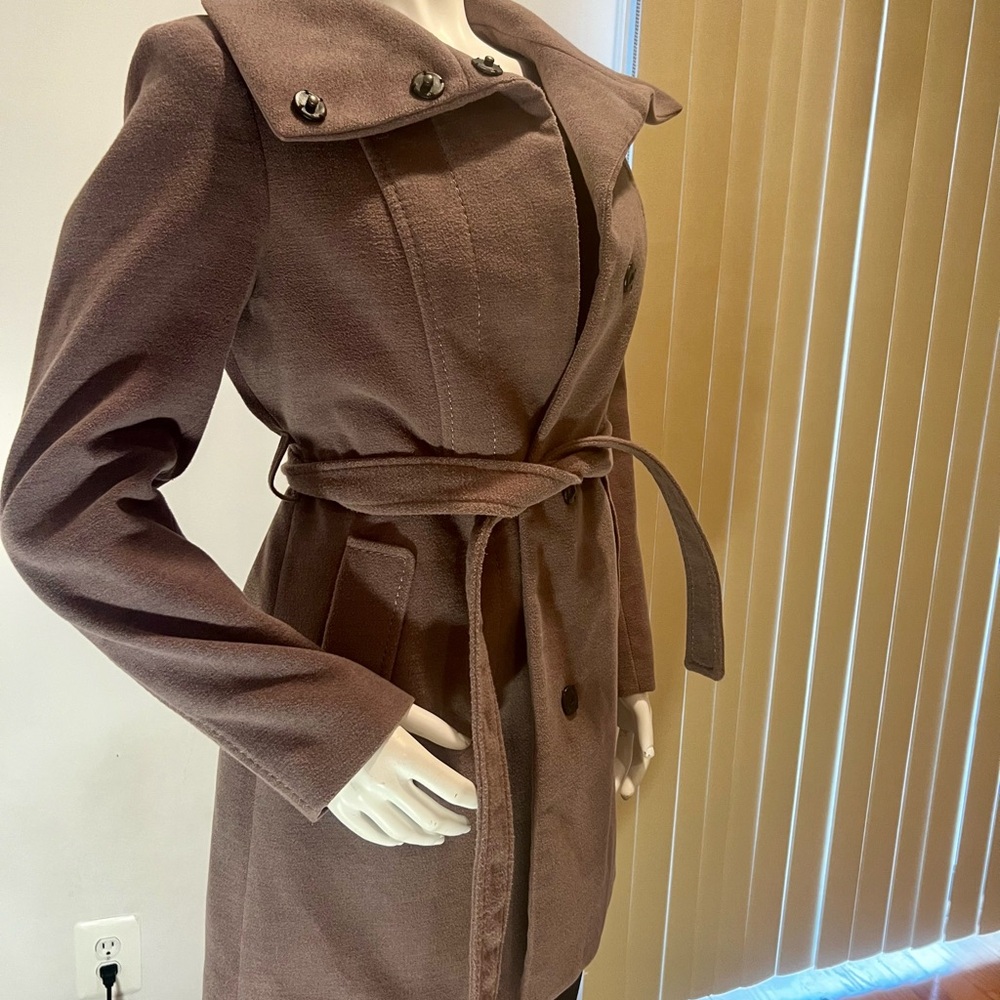 H&M trench coat, size 6. Mauve, brownish color.